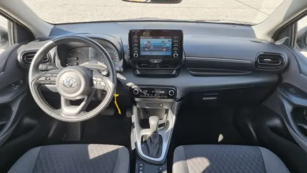 Toyota Yaris 1.5 HDF Comfort 8