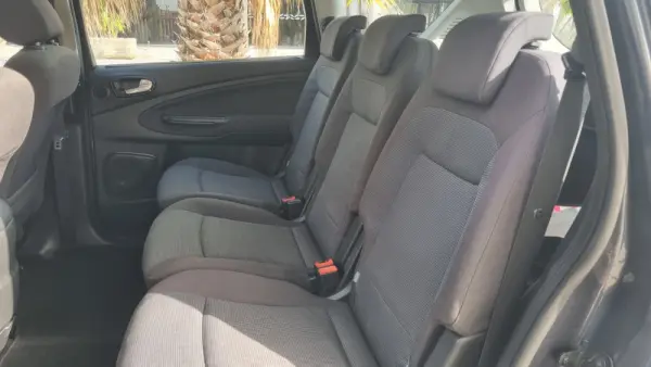 Ford S-Max 1.8 TDCi Titanium 7L 13