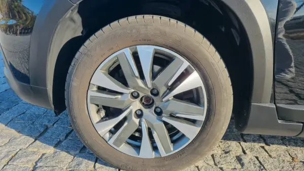 Peugeot 2008 1.2 PureTech Allure EAT6 7