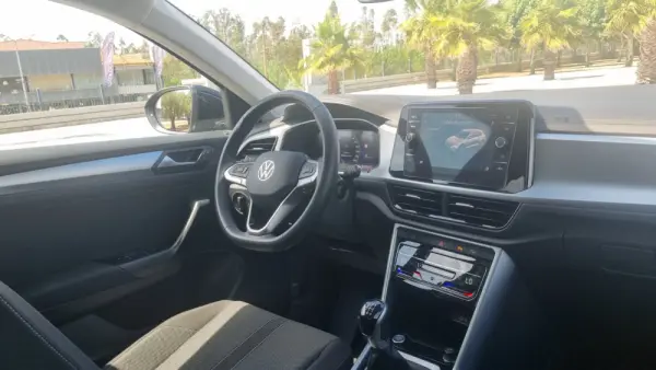 Volkswagen T-Roc 1.0 TSI Urban 11