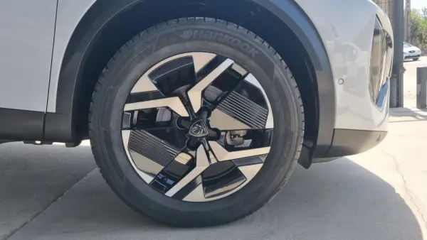 Peugeot 2008 1.2 PureTech GT EAT8 7