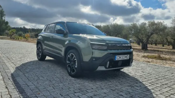 Jeep Avenger 1.2 e-Hybrid Summit DCT 4