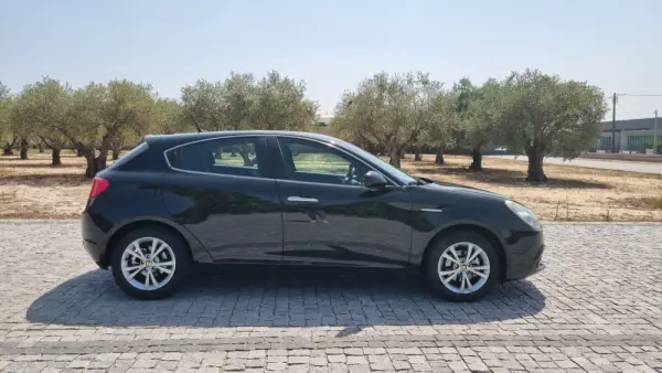 Alfa Romeo Giulietta 1.6 JTDM Distinctive 3