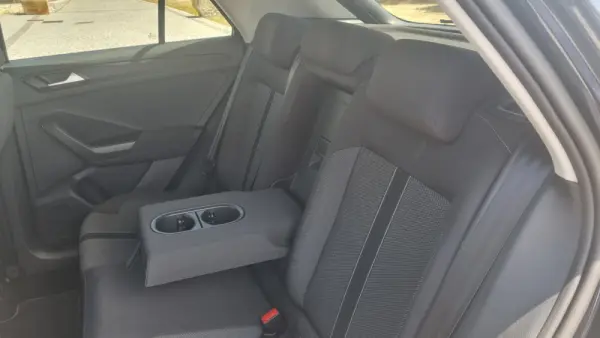 Volkswagen T-Roc 1.0 TSI Urban 14