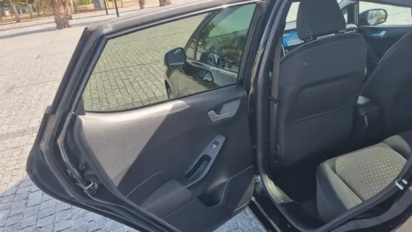 Ford Fiesta 1.0 EcoBoost Business 18
