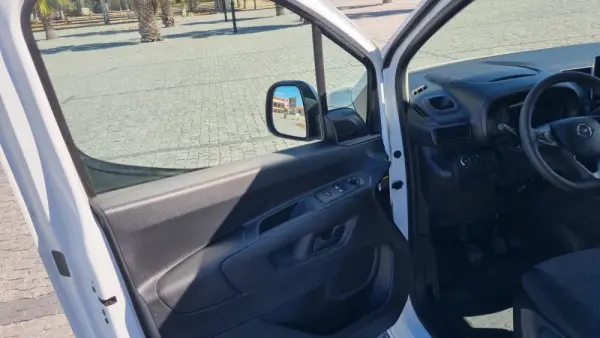 Opel Combo 1.5 CDTi L1H1 Elegance Plus 13