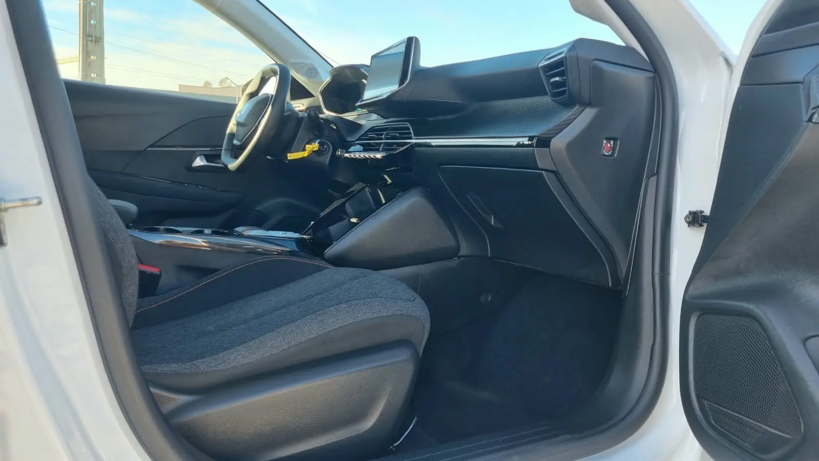 Peugeot e-208 50 kWh Style 17
