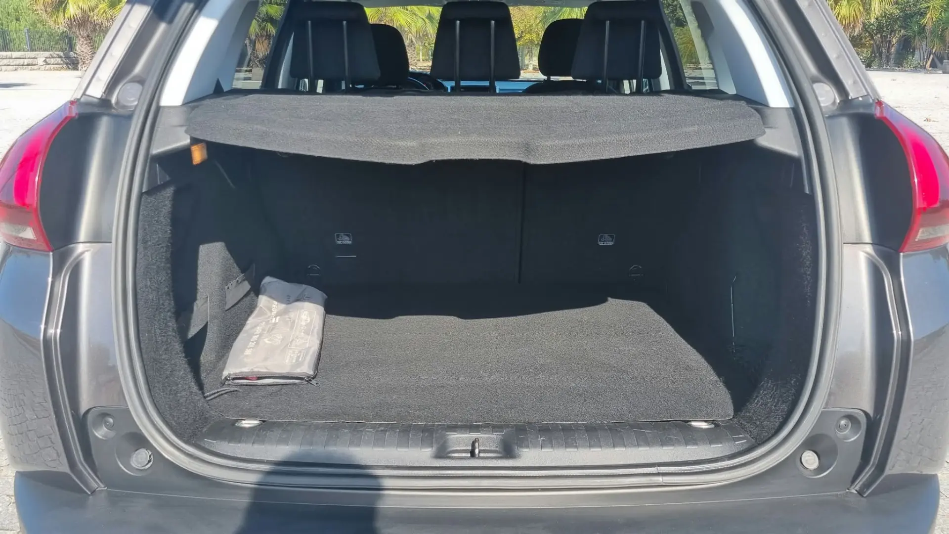 Peugeot 2008 1.6 BlueHDi Style 20