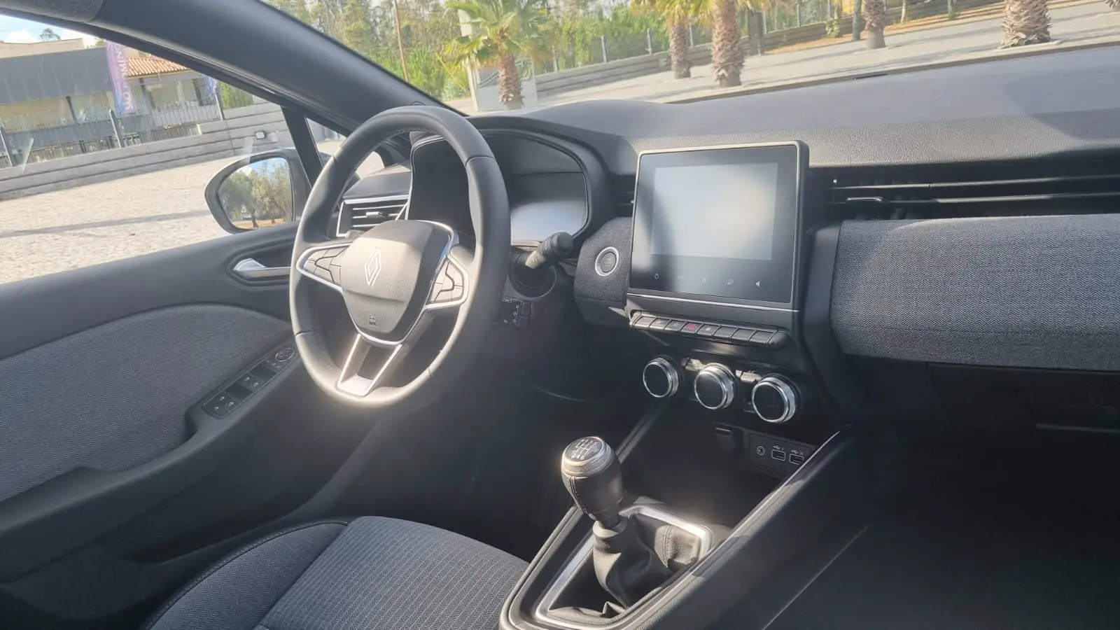 Renault Clio 1.0 TCe Techno Bi-Fuel 10