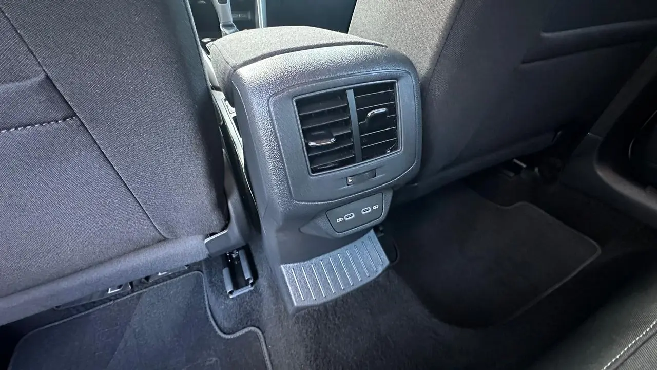 Volkswagen T-Roc 1.5 TSI Urban DSG 14