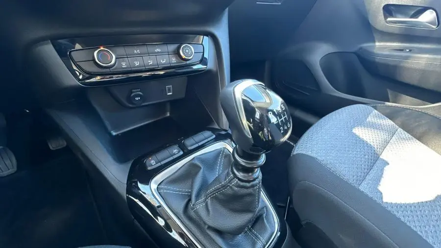 Opel Corsa 1.2 T Edition 16