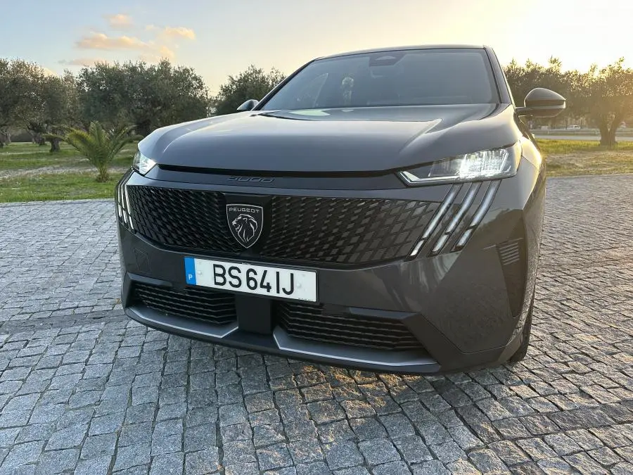 Peugeot 3008 1.2 Hybrid Allure Pack e-DCS6 3