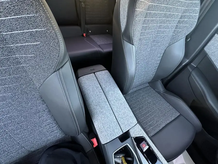 Peugeot 3008 1.2 Hybrid Allure Pack e-DCS6 14