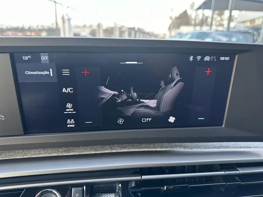 Peugeot 3008 1.2 Hybrid Allure Pack e-DCS6 19