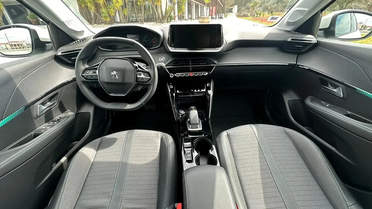 Peugeot e-208 50 kWh Allure 9