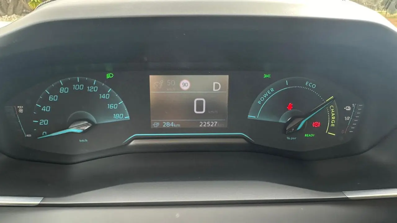 Peugeot e-208 50 kWh Allure 14
