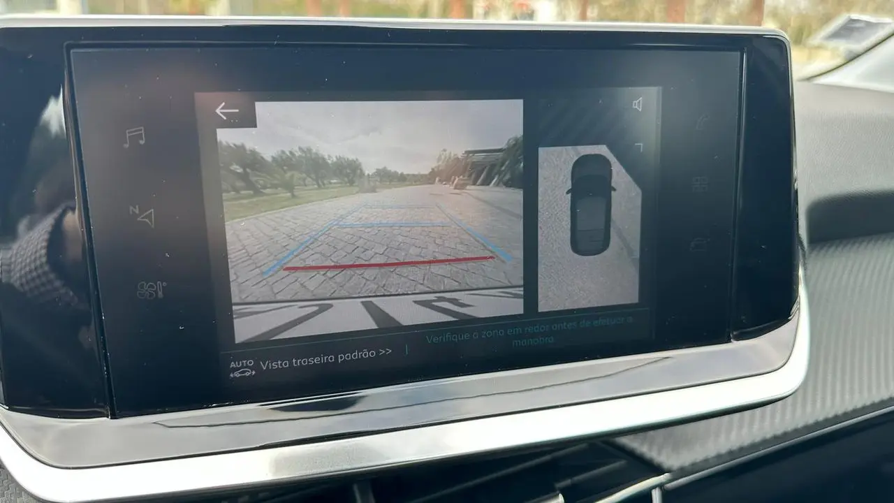 Peugeot e-208 50 kWh Allure 15