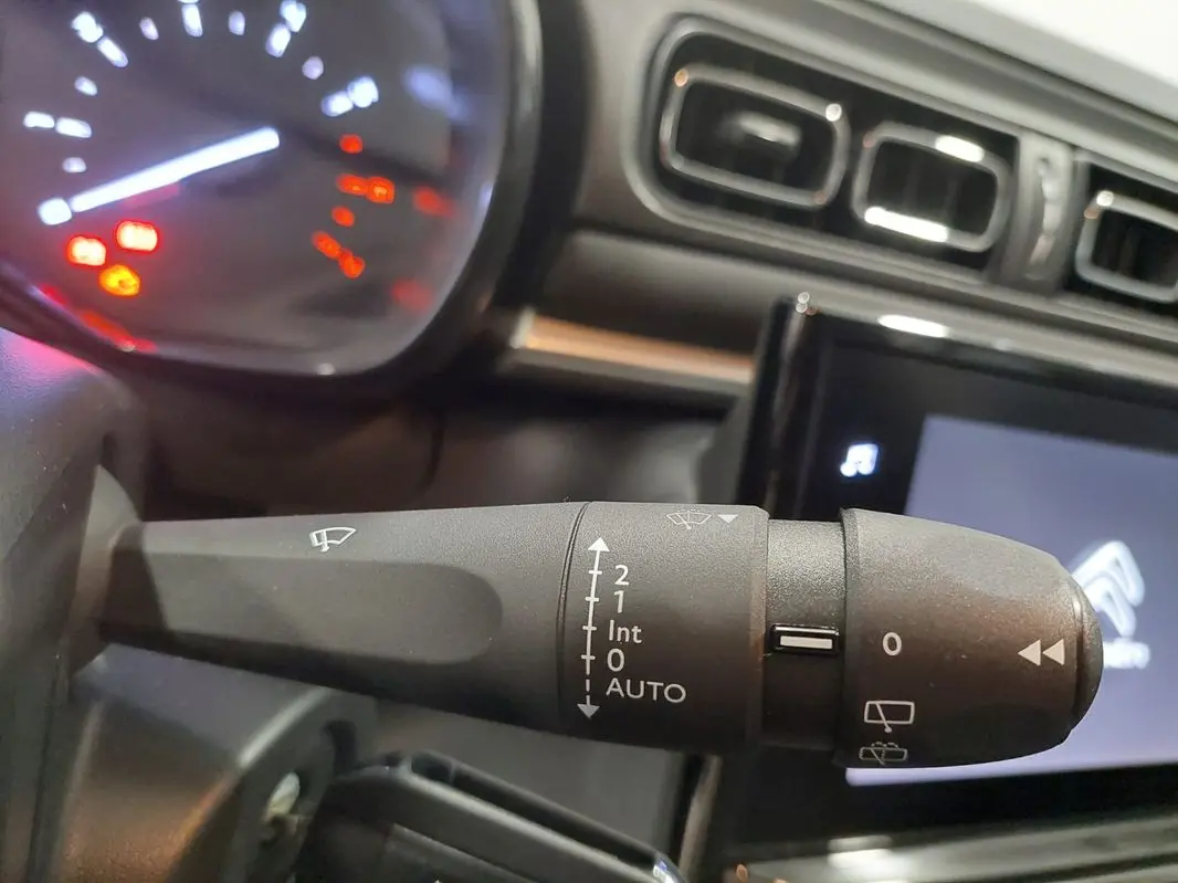 Citroën C3 1.2 PureTech C-Series 17