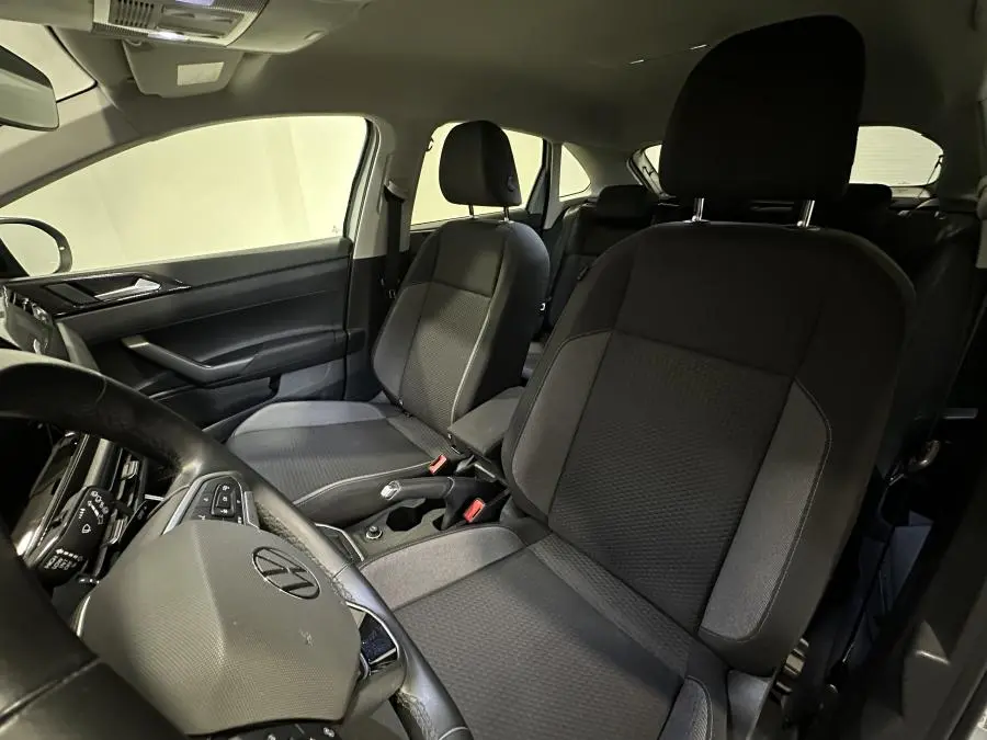 Volkswagen Taigo 1.0 TSI Urban DSG 22