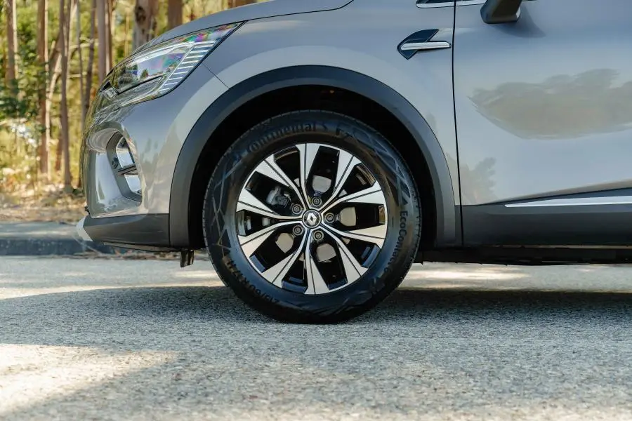 Renault Captur 1.0 TCe Exclusive 8