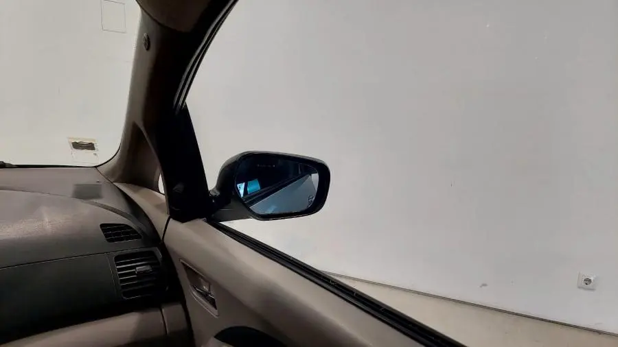 Mitsubishi Grandis 2.0 DI-D Insport 10