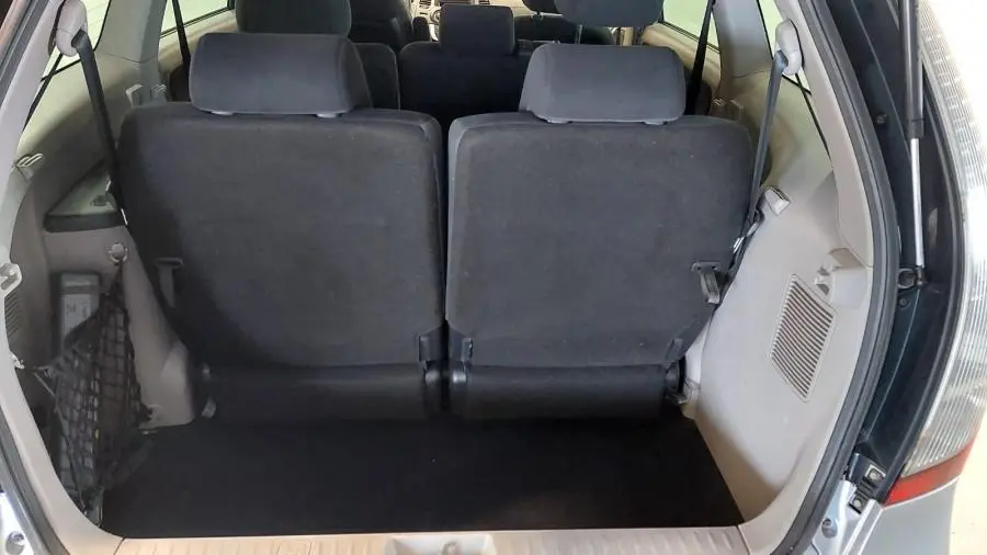 Mitsubishi Grandis 2.0 DI-D Insport 12