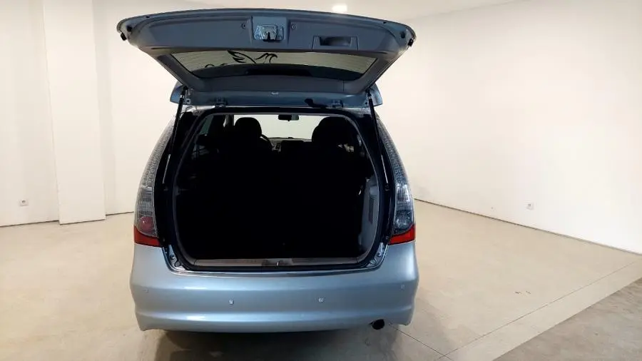 Mitsubishi Grandis 2.0 DI-D Insport 14