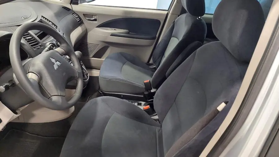 Mitsubishi Grandis 2.0 DI-D Insport 18