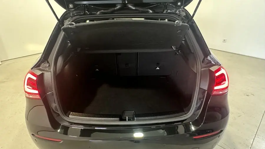 Mercedes-Benz A 180 d Progressive Aut. 11