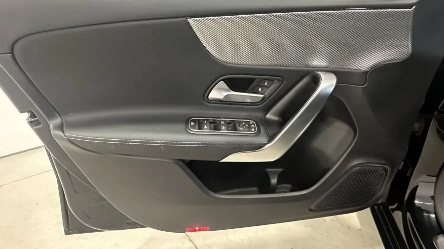 Mercedes-Benz A 180 d Progressive Aut. 25