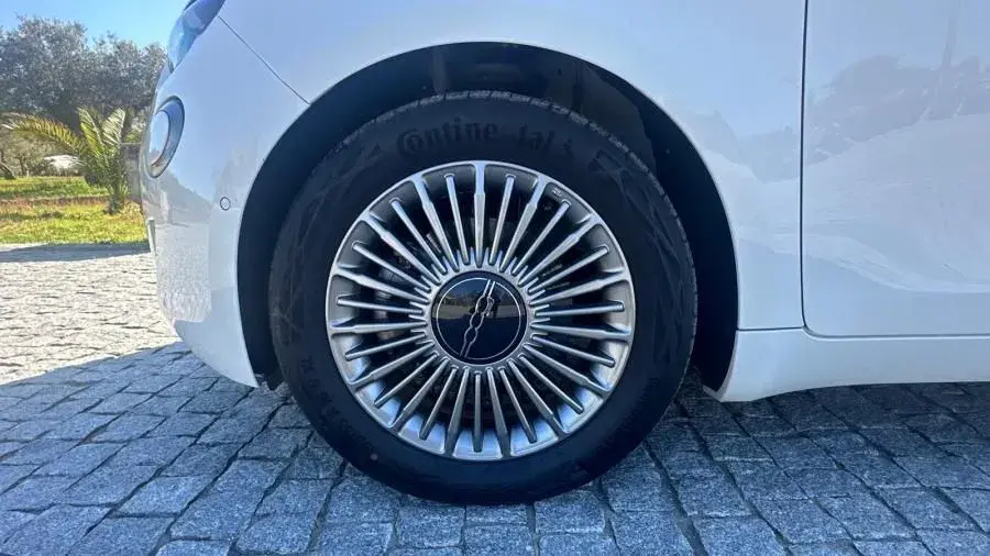 Fiat 500e 42 kWh Icon 7