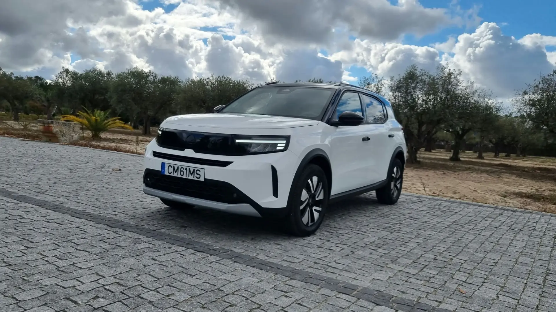 Opel Frontera 1.2 Hybrid GS eDCT 1