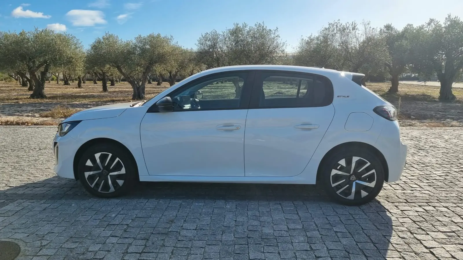 Peugeot e-208 50 kWh Style 3
