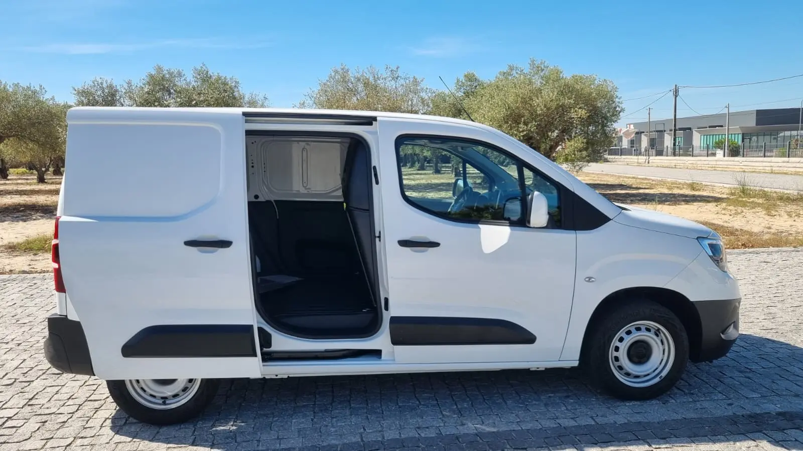Opel Combo 1.5 CDTi L1H1 Elegance Plus 4