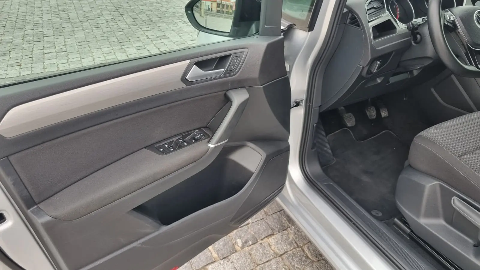 Volkswagen Touran 1.5 TSI Confortline 15