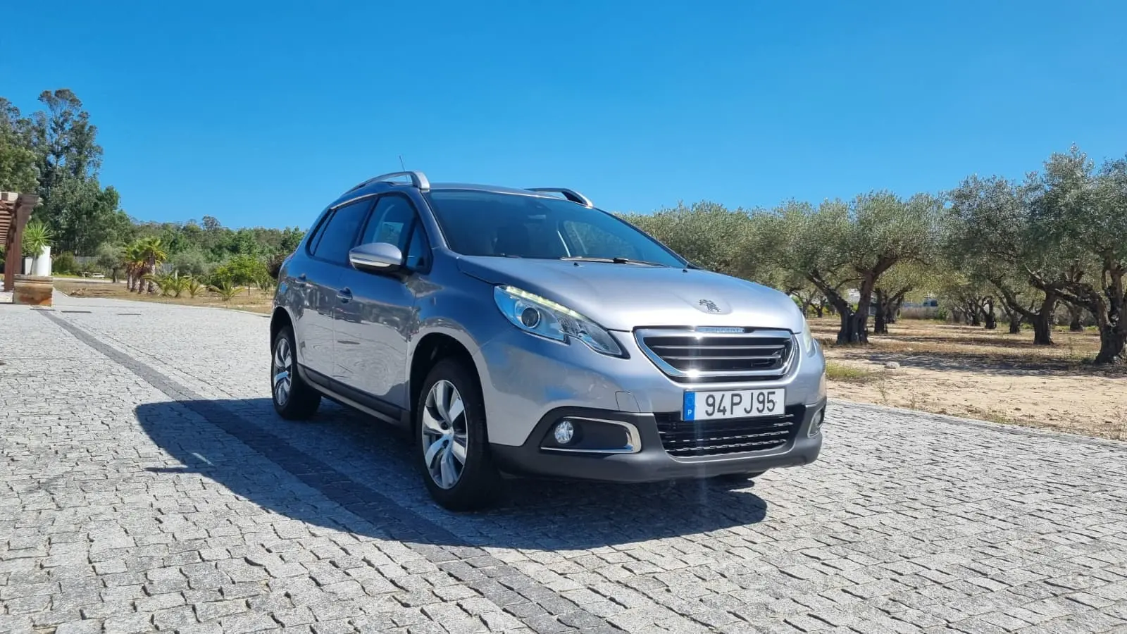Peugeot 2008 1.2 PureTech Style 4