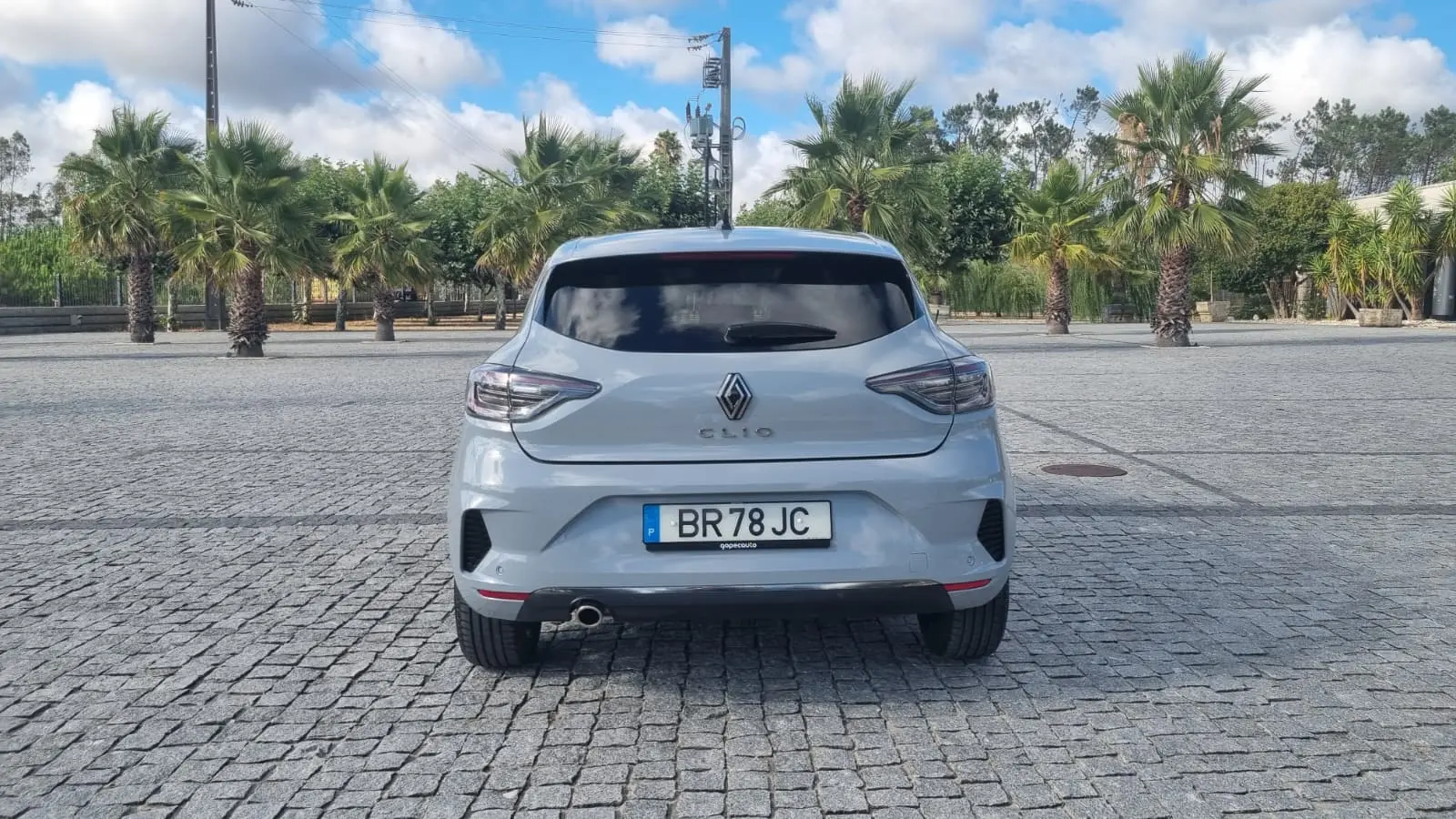 Renault Clio 1.0 TCe Techno Bi-Fuel 23