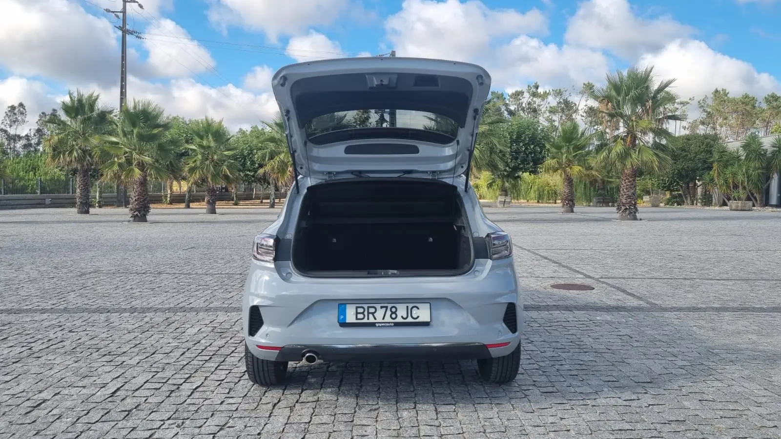 Renault Clio 1.0 TCe Techno Bi-Fuel 22