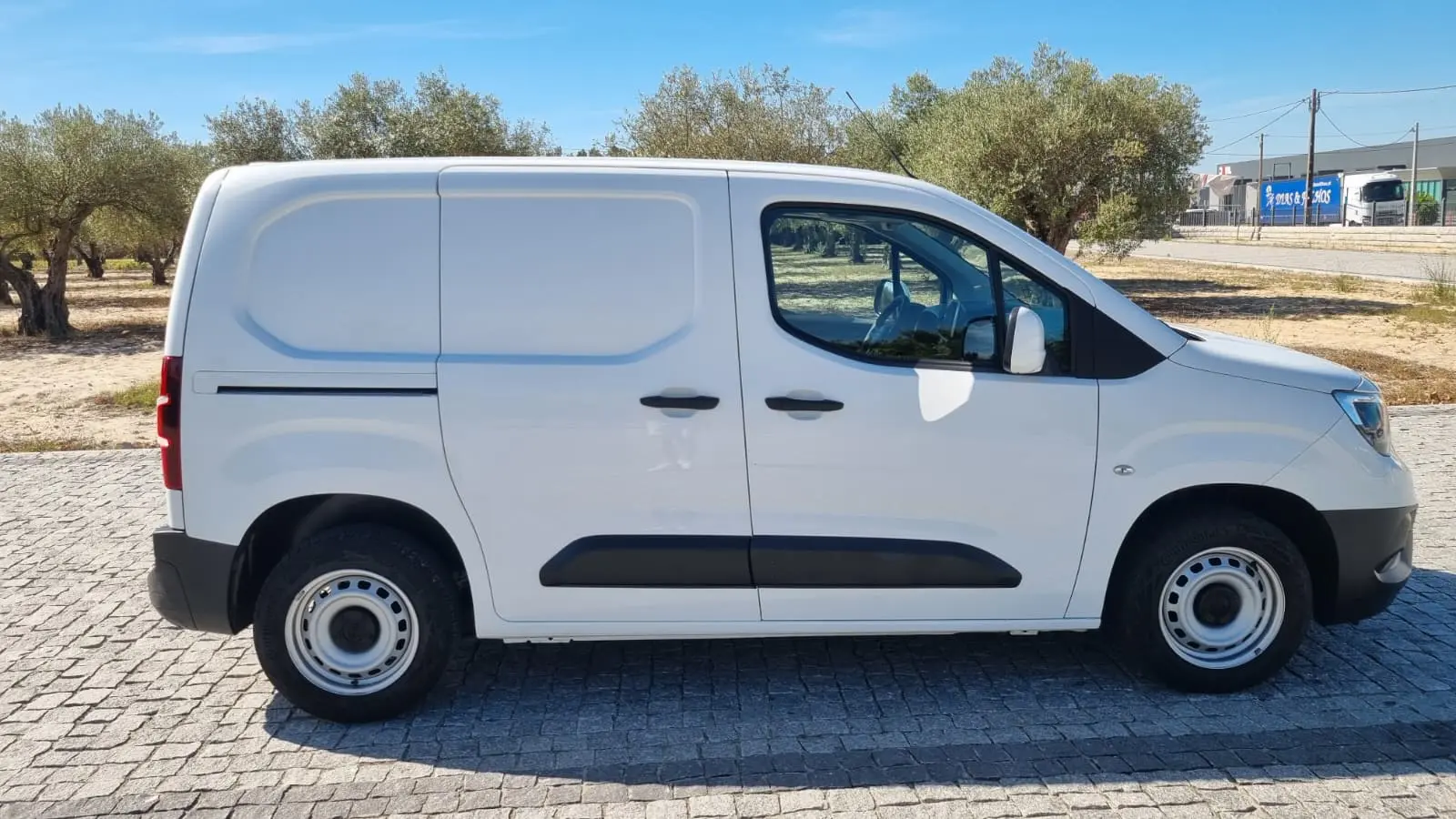 Opel Combo 1.5 CDTi L1H1 Elegance Plus 3