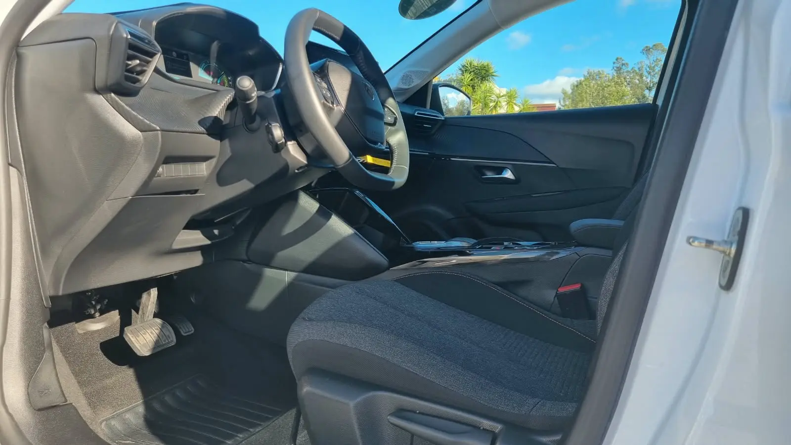Peugeot e-208 50 kWh Style 16