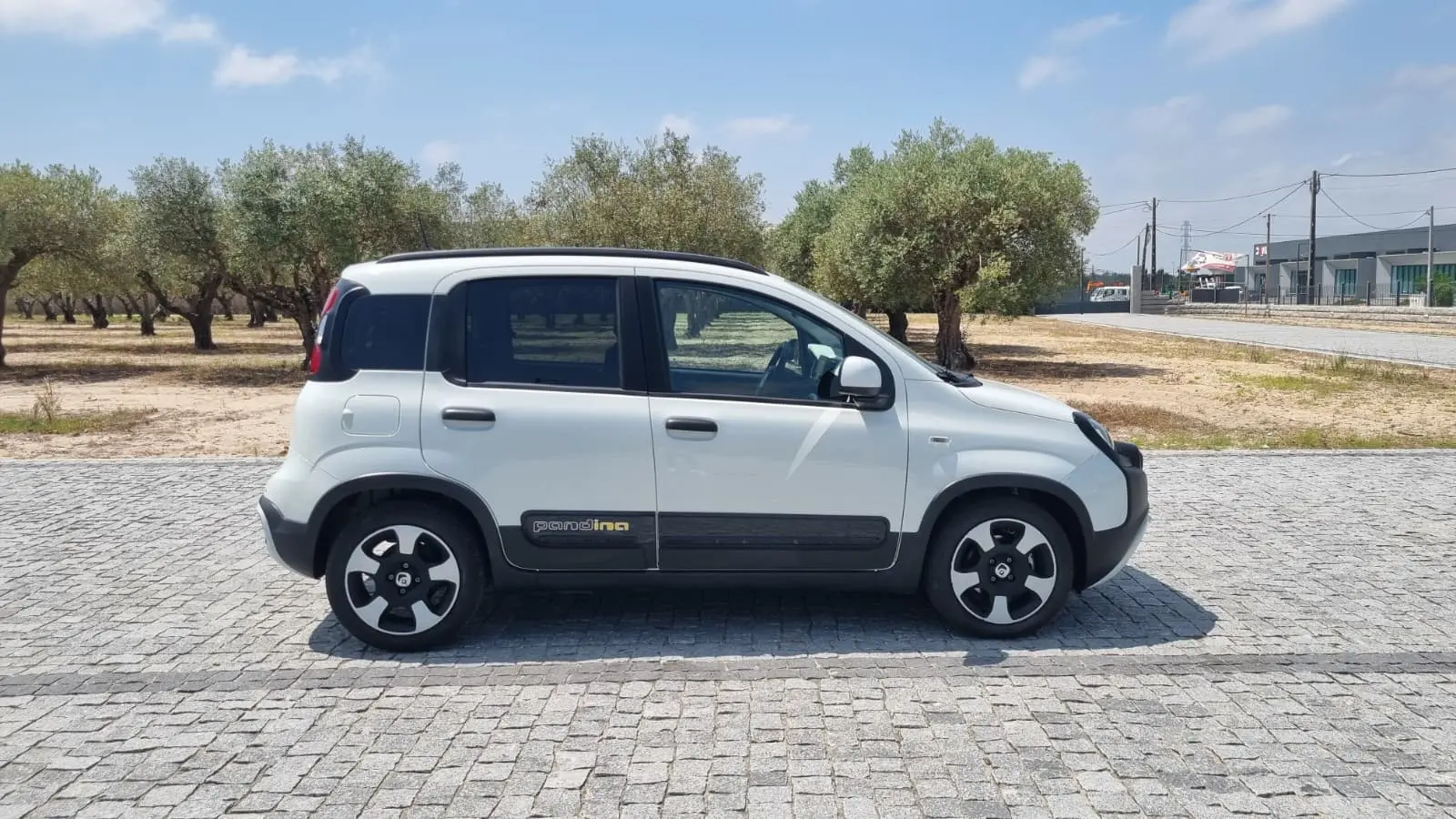 Fiat Panda Pandina 1.0 Hybrid 3