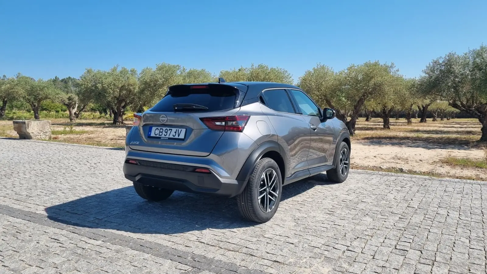 Nissan Juke 1.0 DIG-T N-Connecta DCT 5