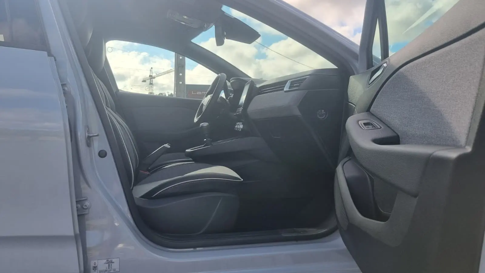Renault Clio 1.0 TCe Techno Bi-Fuel 18