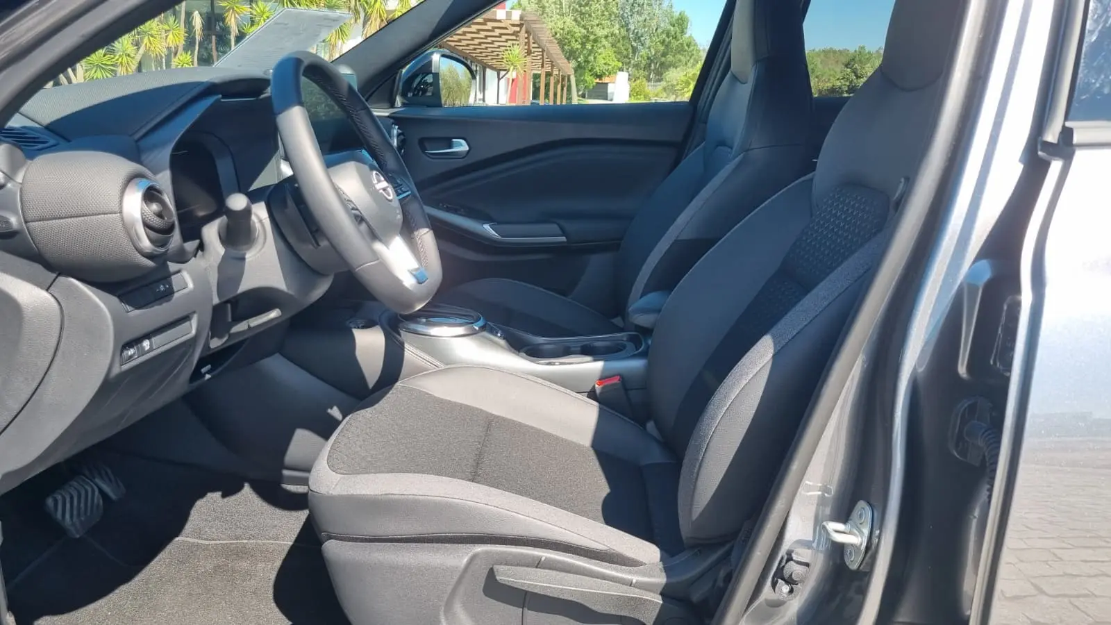 Nissan Juke 1.0 DIG-T N-Connecta DCT 18