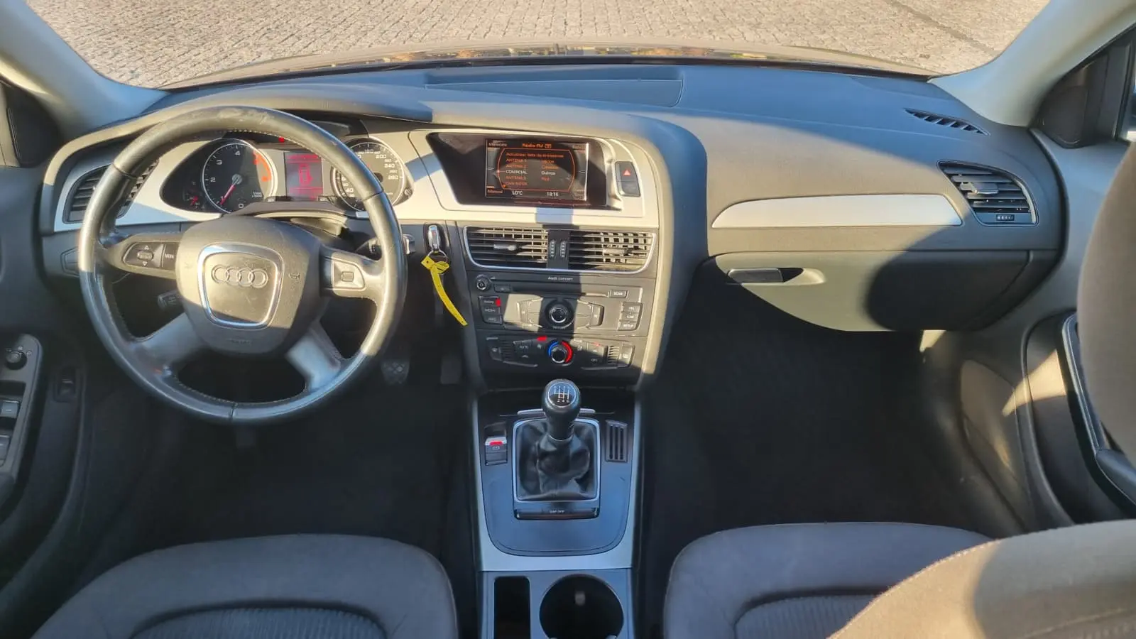 Audi A4 2.0 TDI 8