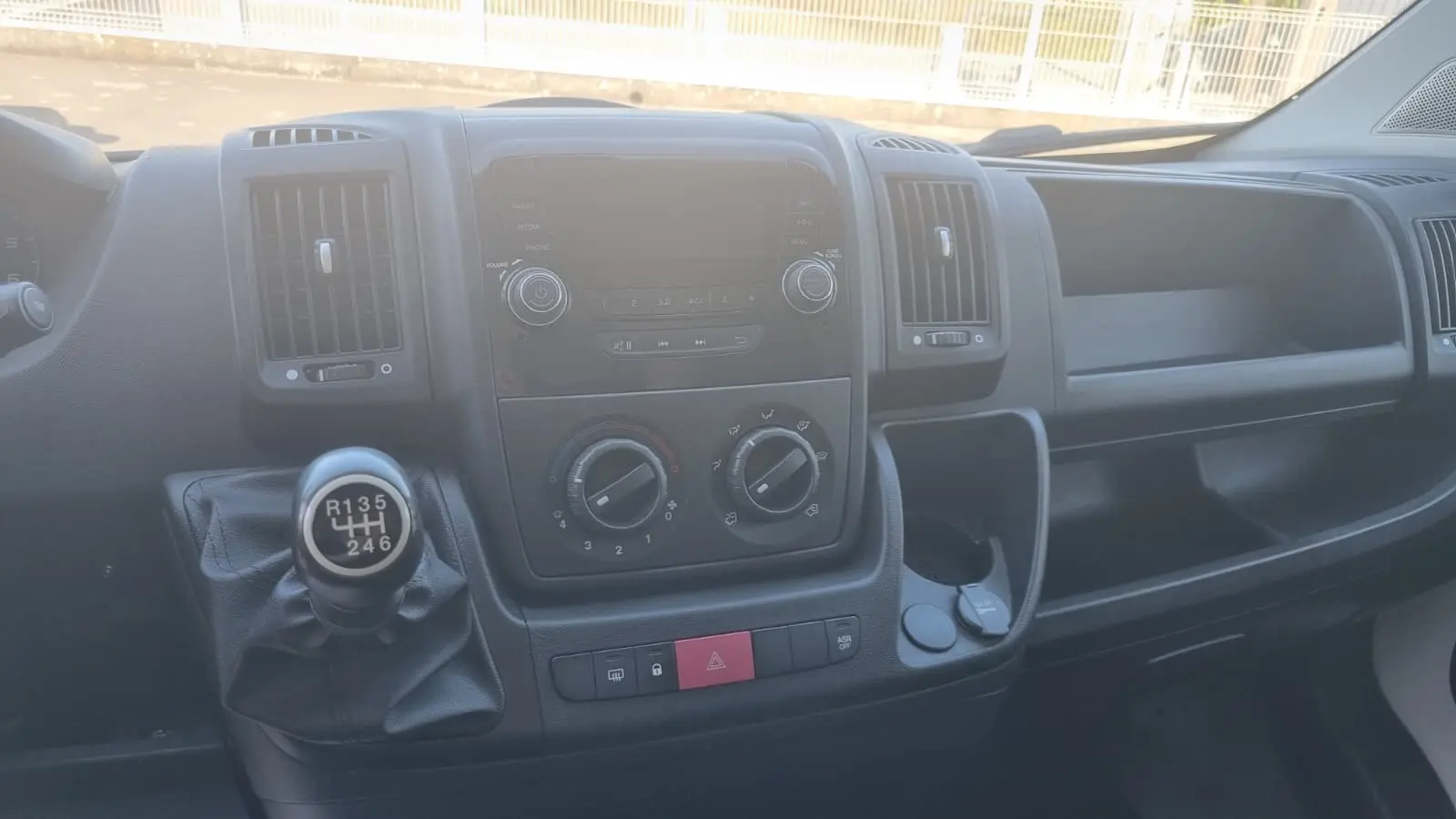 Peugeot Boxer 2.2 BlueHDi 335 L3 CD 12