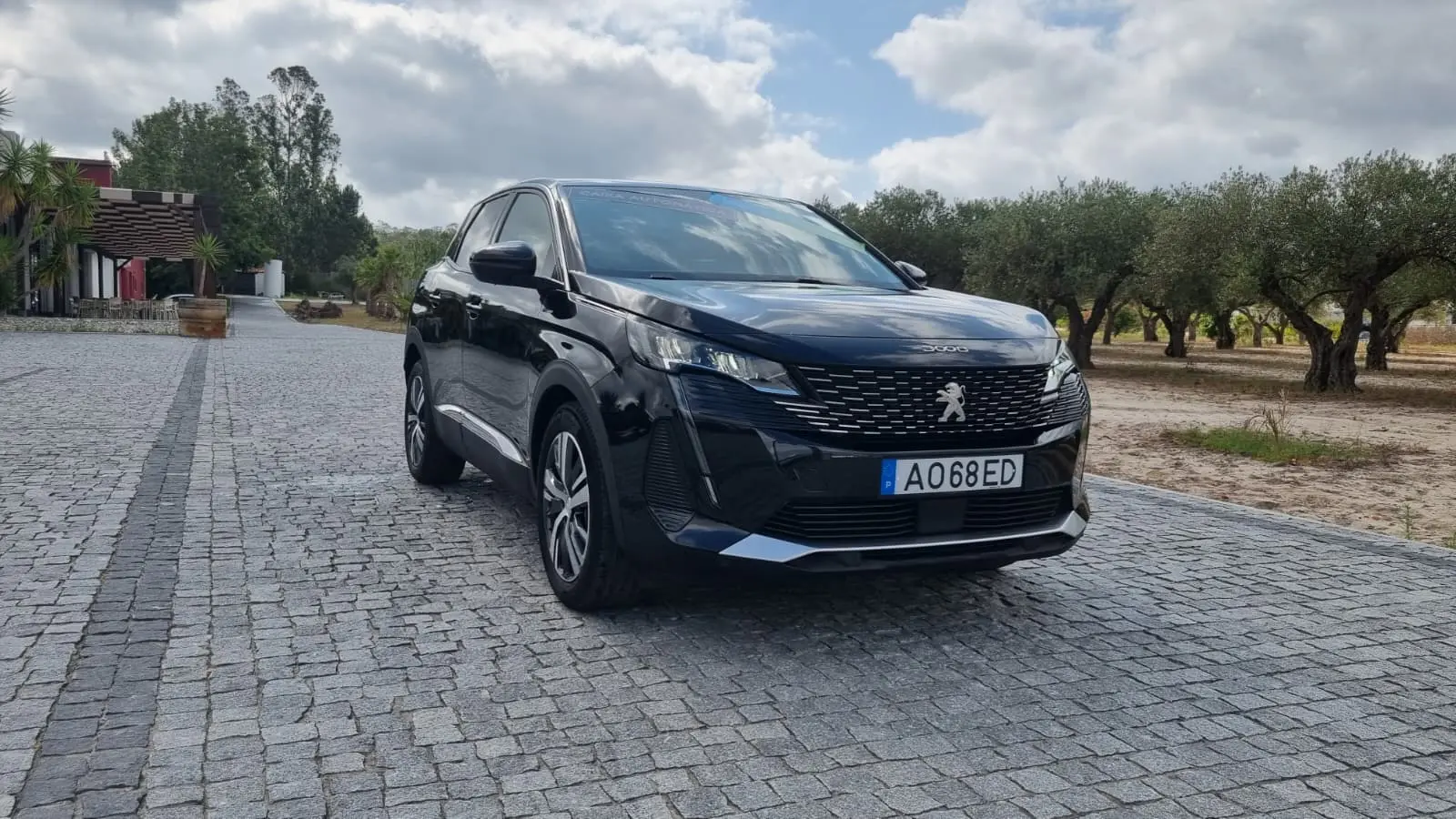 Peugeot 3008 1.6 Hybrid Allure e-EAT8 4