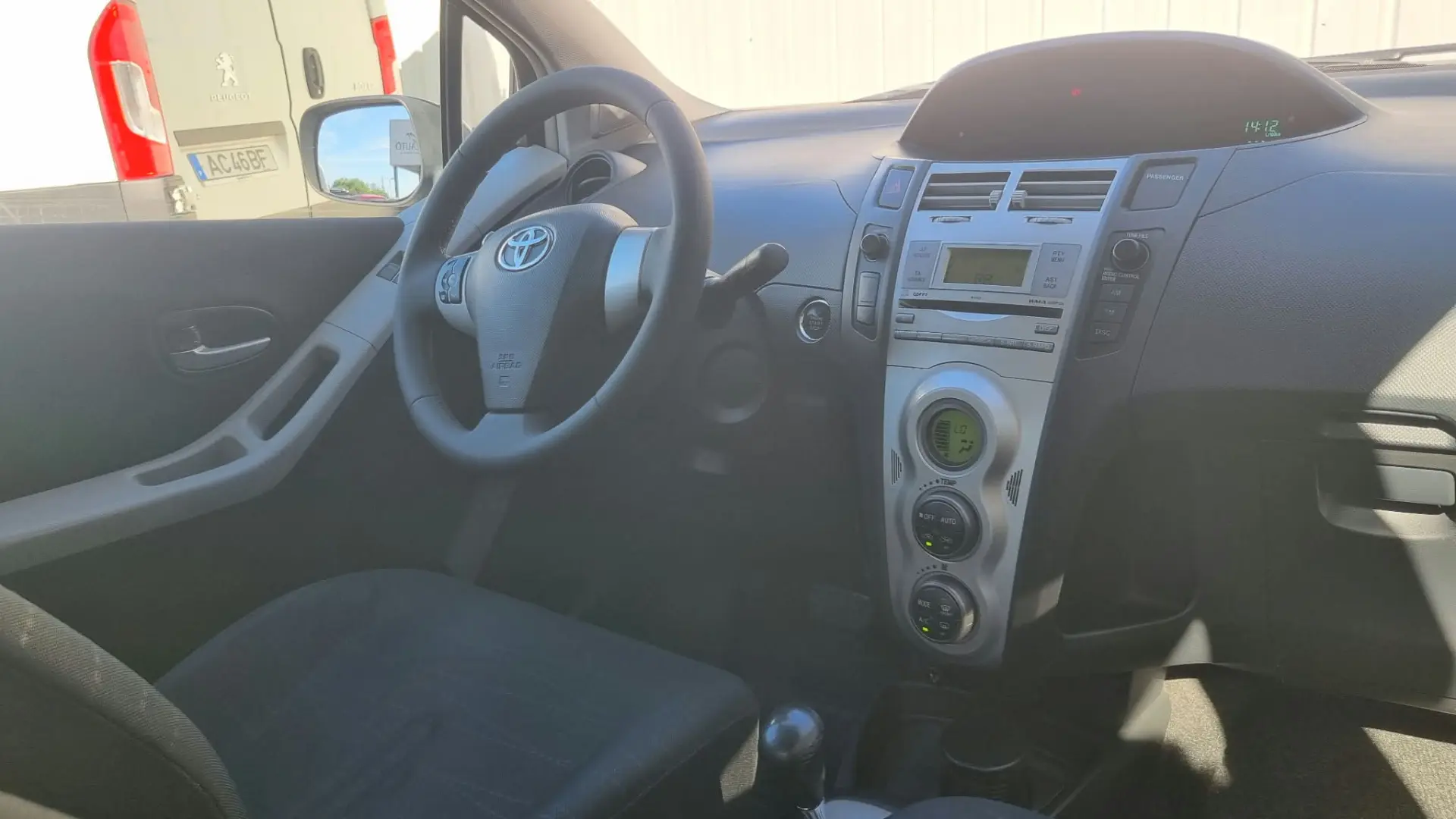 Toyota Yaris 1.4 D-4D Sol High P. MM 10
