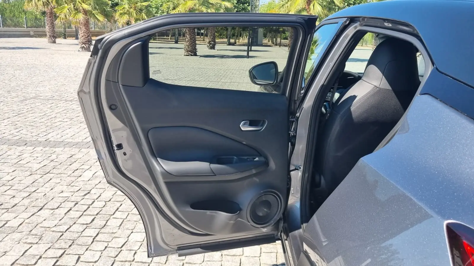 Nissan Juke 1.0 DIG-T N-Connecta DCT 16
