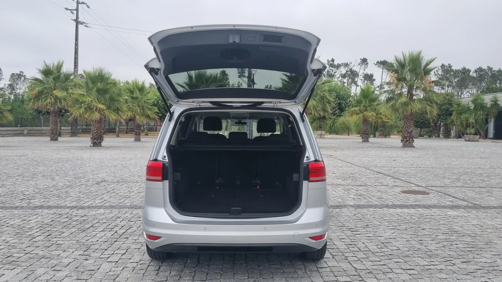 Volkswagen Touran 1.5 TSI Confortline 25